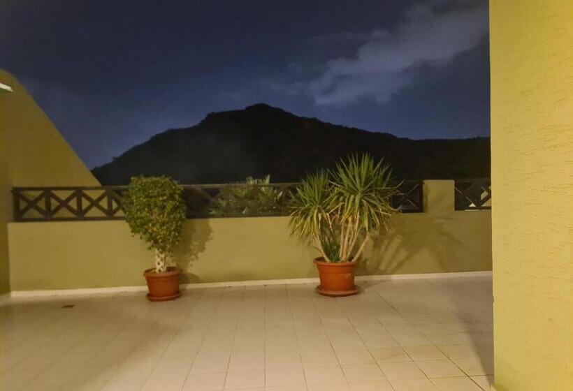 リゾートホテル شاليهات دشيل لبيوت العطلات الاقتصادية