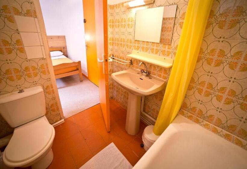 هاستل Centre De Vacances Le Val D Escreins