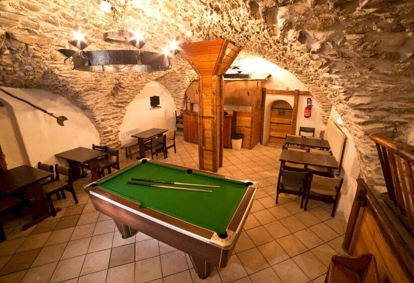 هاستل Centre De Vacances Le Val D Escreins