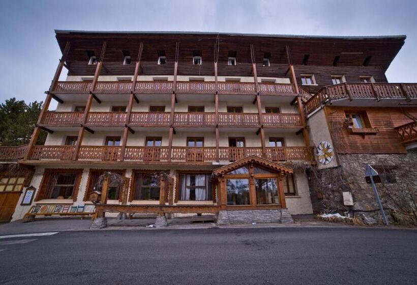 هاستل Centre De Vacances Le Val D Escreins