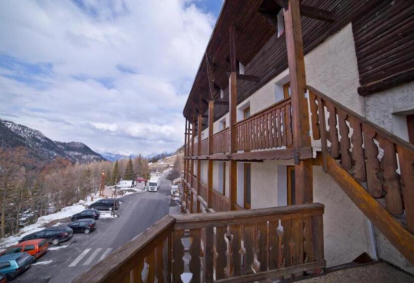 هاستل Centre De Vacances Le Val D Escreins