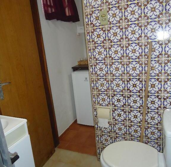 הוסטל Pousada Dona Esmeralda