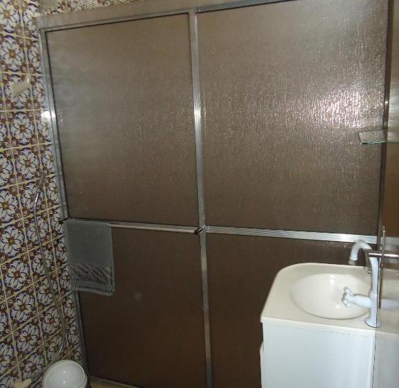 הוסטל Pousada Dona Esmeralda