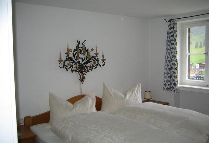 مبيت وإفطار Haus Dr. Küng