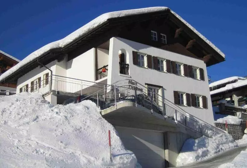 تختخواب و صبحانه Haus Dr. Küng