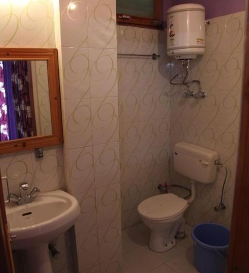 تختخواب و صبحانه Malis Apple Lodge