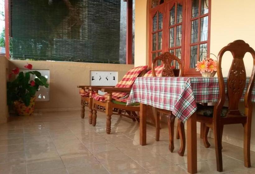 مبيت وإفطار Southern Villa