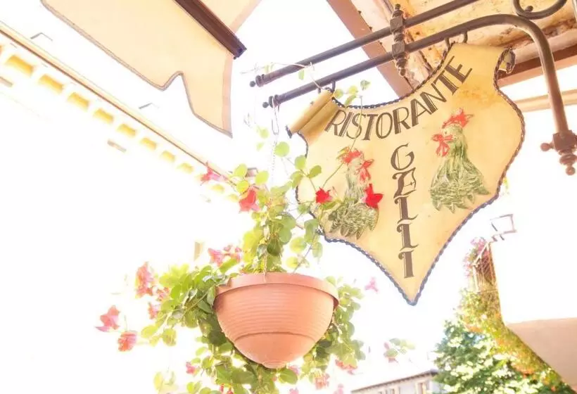 ホテル Albergo Ristorante Galli
