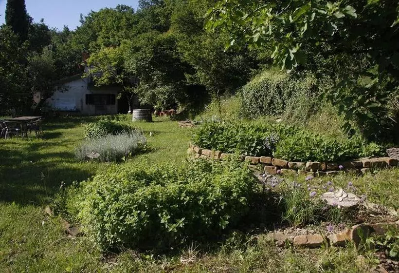هتل Farm Stay Domačija Butul