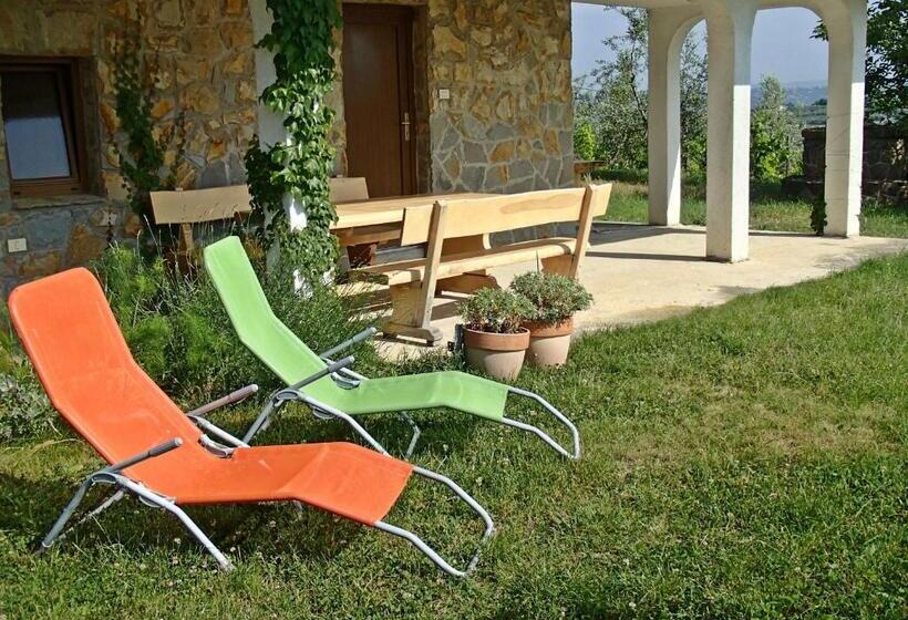 هتل Farm Stay Domačija Butul