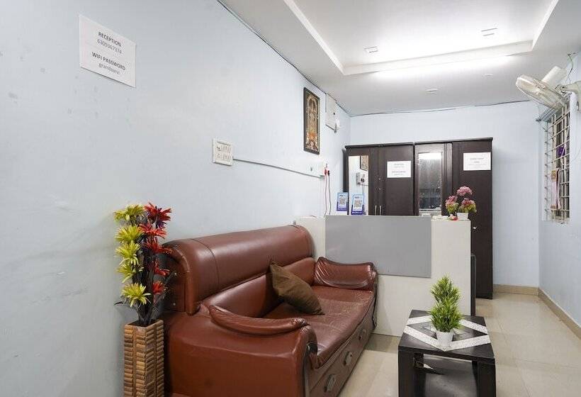 בית מלון כפרי Iroomz Grand Aarvi Suites