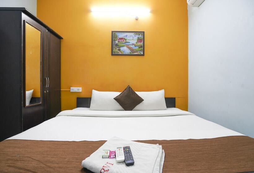 בית מלון כפרי Iroomz Grand Aarvi Suites