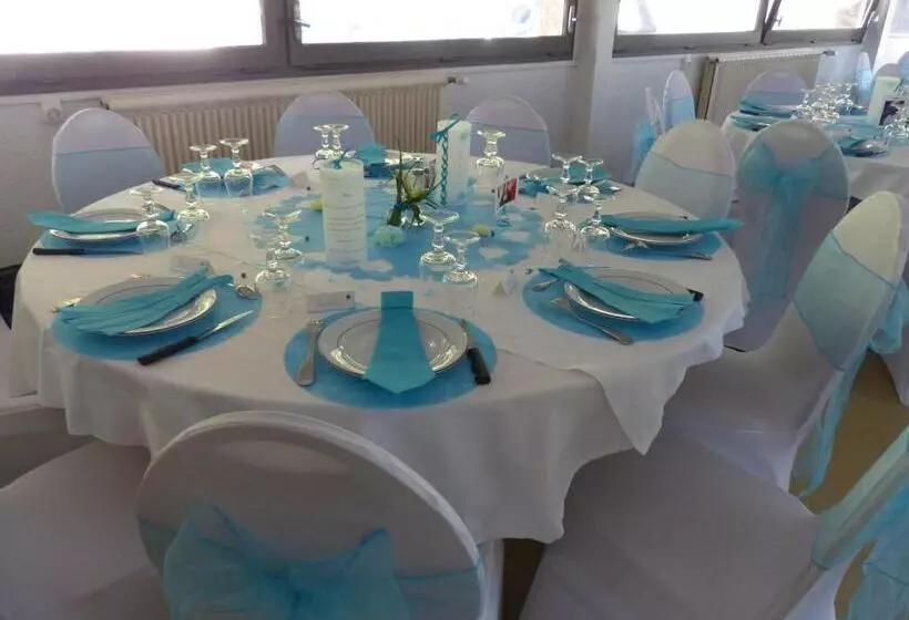 ホテル Les Aveilles