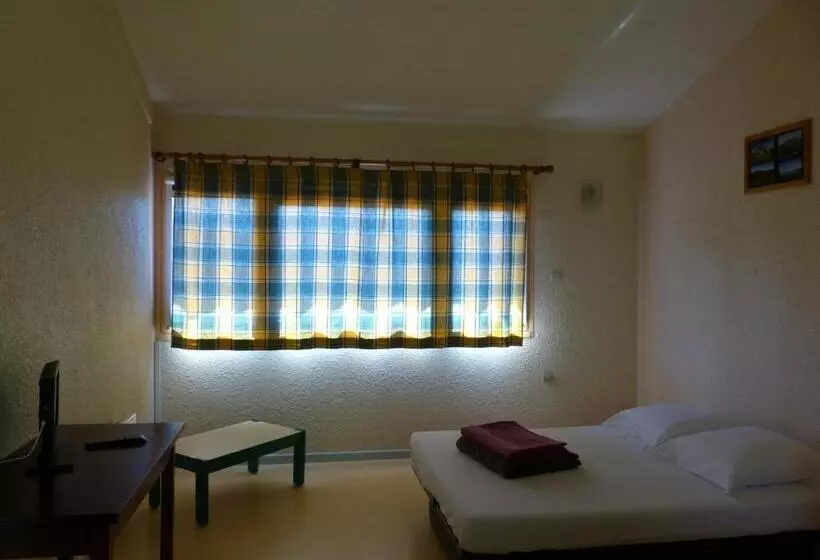 ホテル Les Aveilles