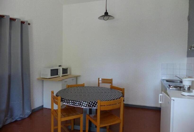 Отель Les Aveilles