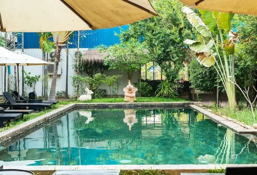 Hotelli Lok Taneuy Residence