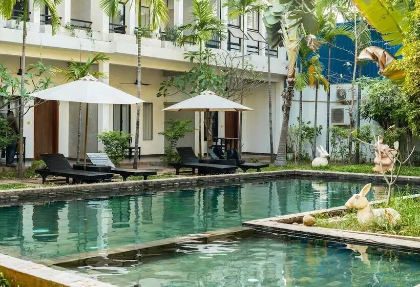 Hotelli Lok Taneuy Residence