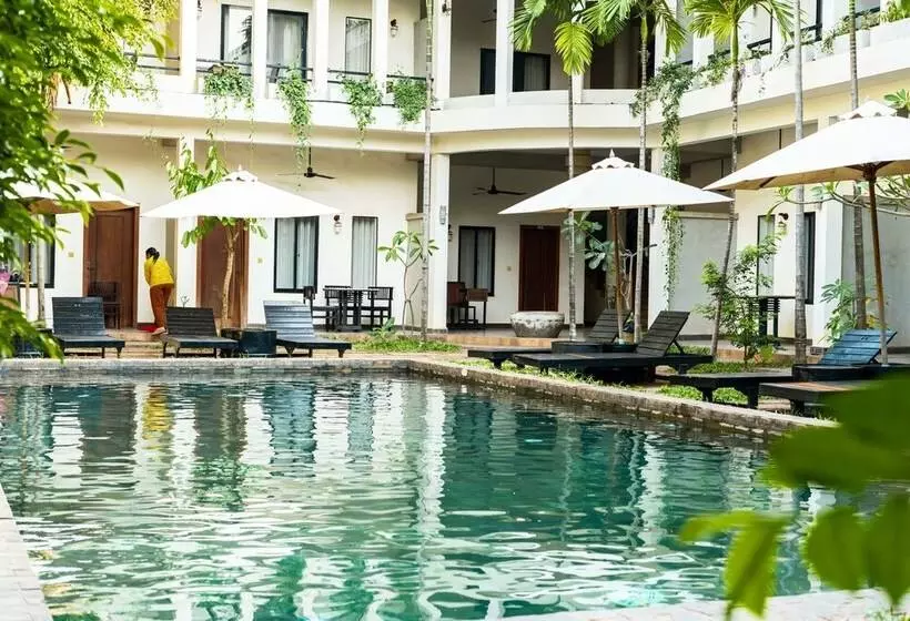 Hotelli Lok Taneuy Residence