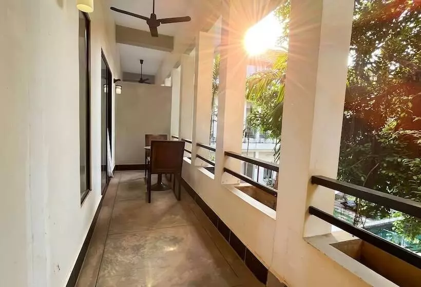 Hotelli Lok Taneuy Residence