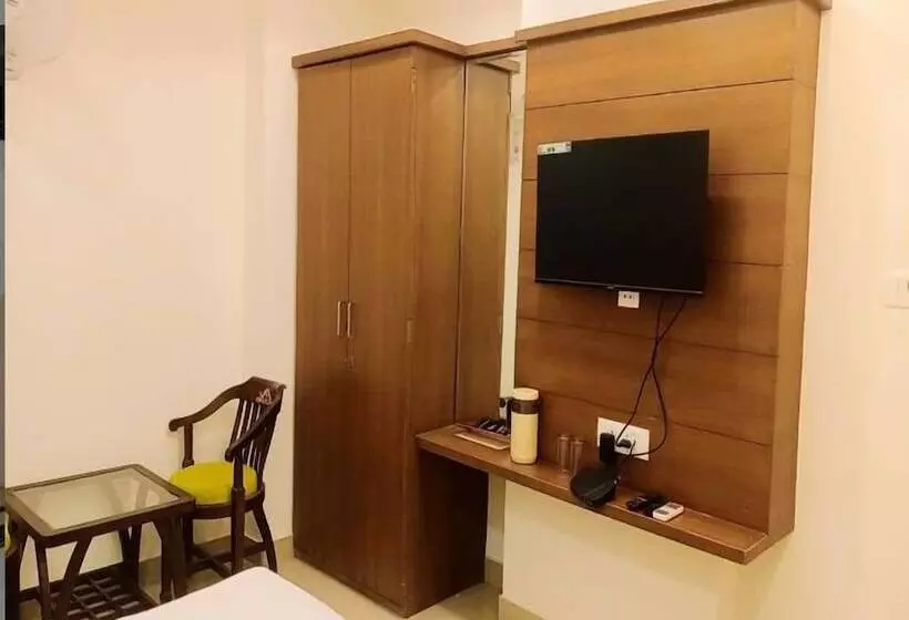 ホテル Sakshi Inn Gwalior