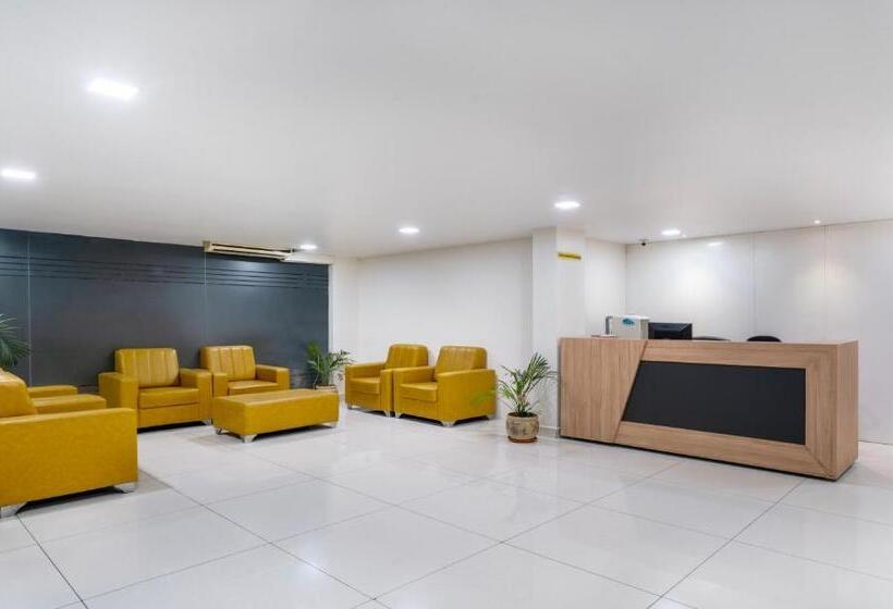 Hotelli Treebo Emerald