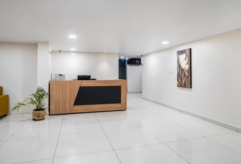 Hotelli Treebo Emerald