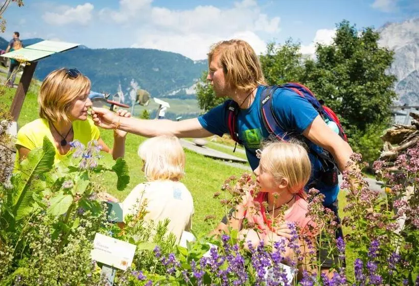 ホテル Unterbiberghof