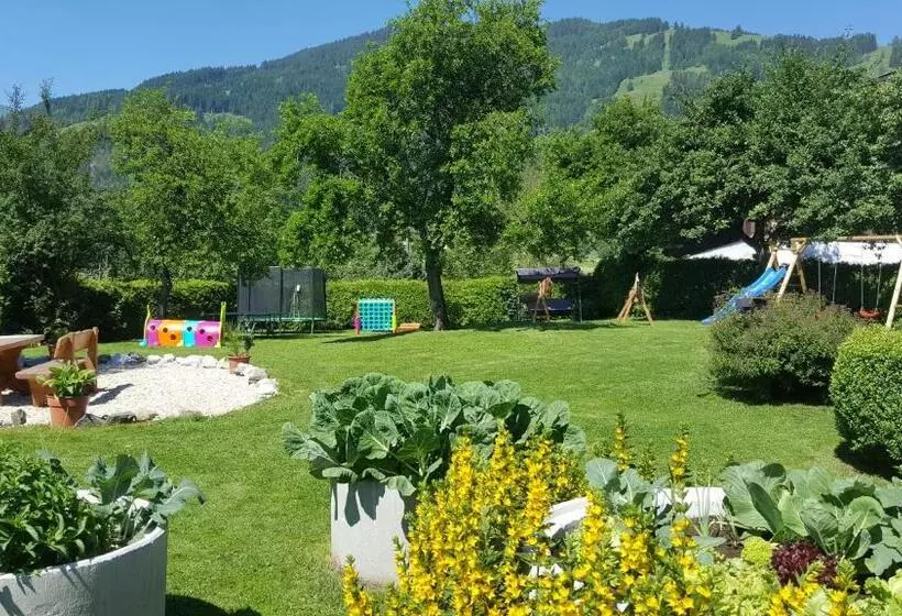 ホテル Unterbiberghof