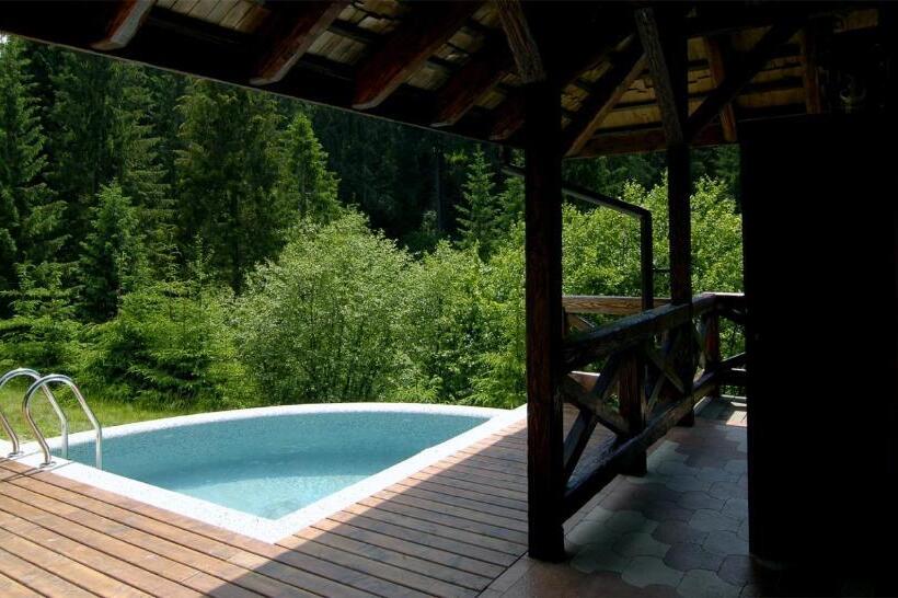 فندق Vezha Vedmezha