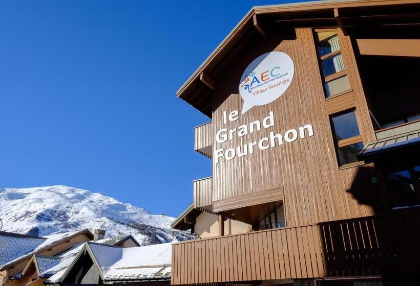 هتل Village Le Grand Fourchon