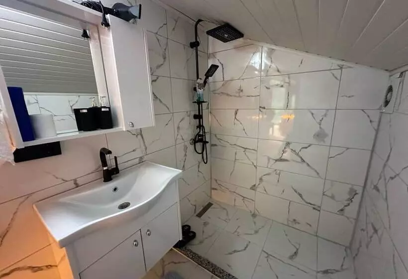 Meydan şelale Apart