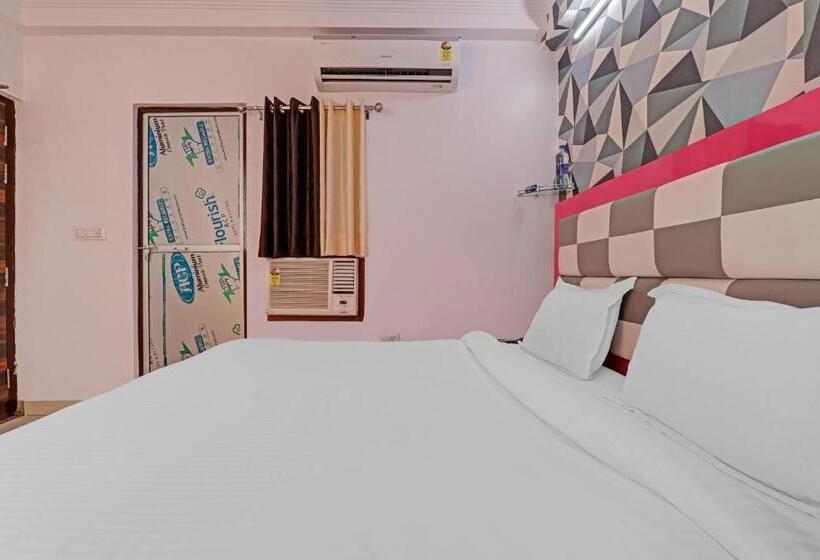 Oyo Flagship 86660 Hotel Rk Grand