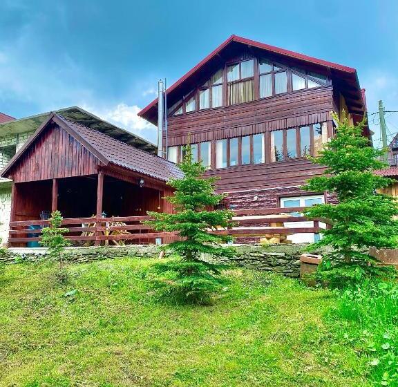 پانسیون Casa De Vacanta Catrinel