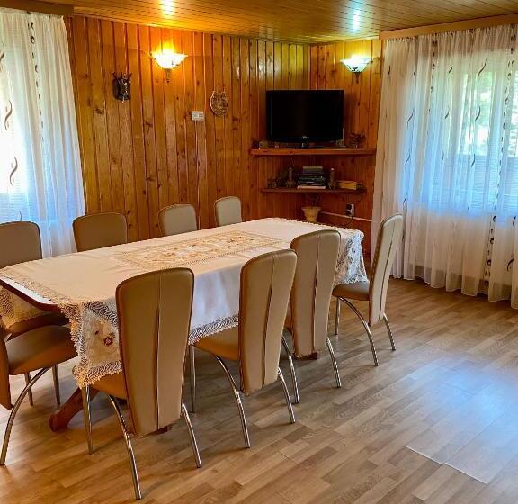 پانسیون Casa De Vacanta Catrinel