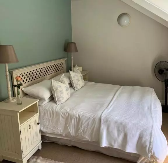 ペンション Constantia Cottage Warblers Nest