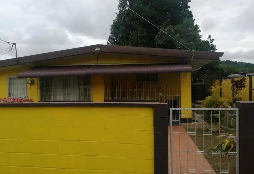 پانسیون Tonys Guest House