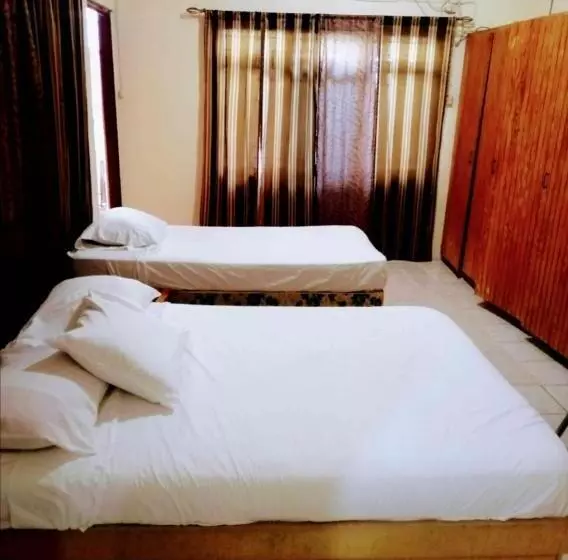 پانسیون Tonys Guest House