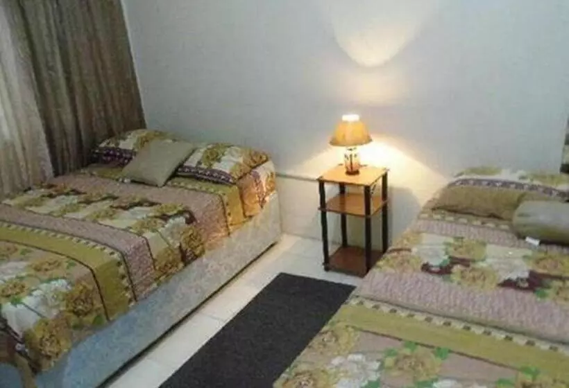 پانسیون Tonys Guest House