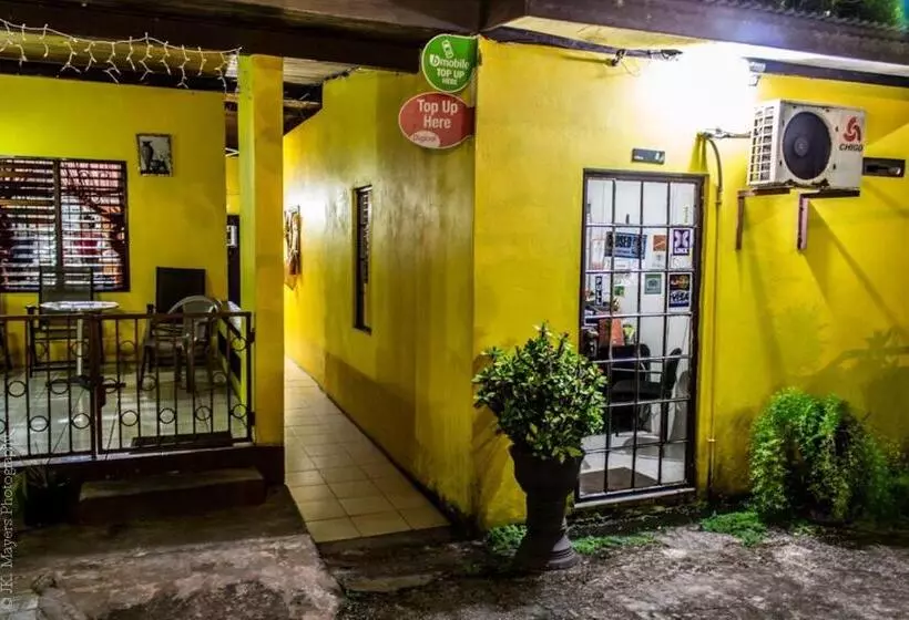 پانسیون Tonys Guest House