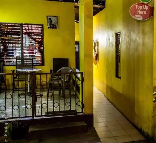پانسیون Tonys Guest House
