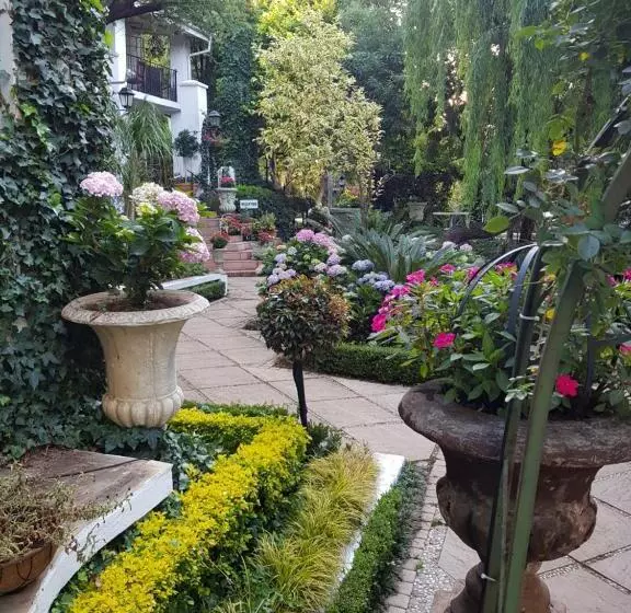 Pheasant Hill Bed And Breakfast