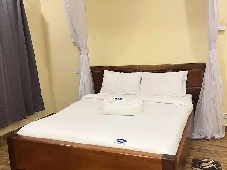 استراحتگاه Sega Lodge