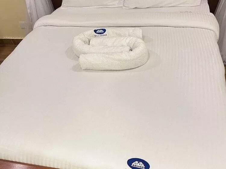 استراحتگاه Sega Lodge