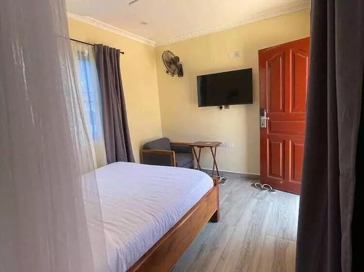 استراحتگاه Sega Lodge