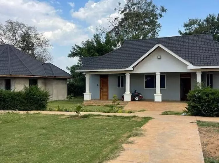 استراحتگاه Sega Lodge