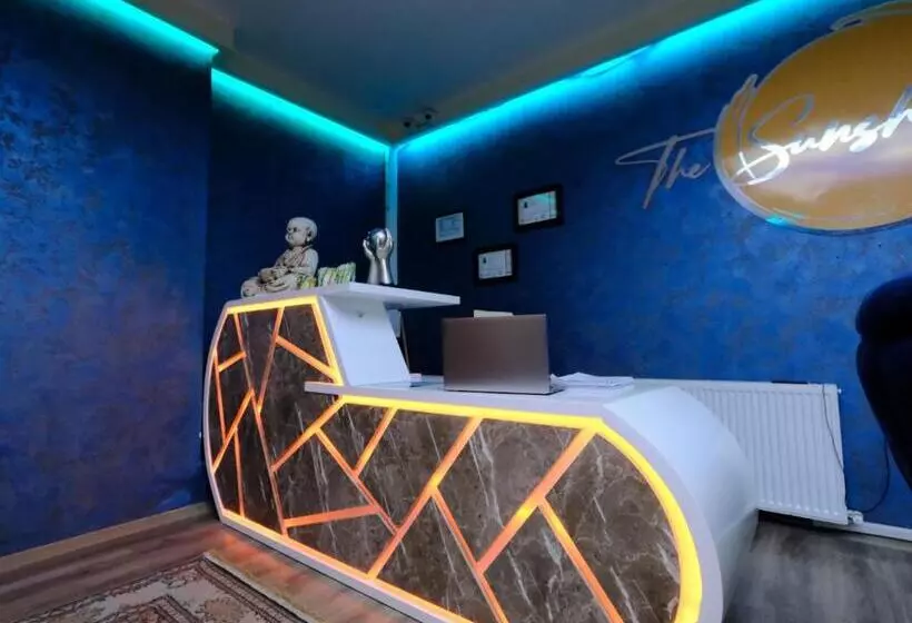 Lomakeskus The Sunshine Otel