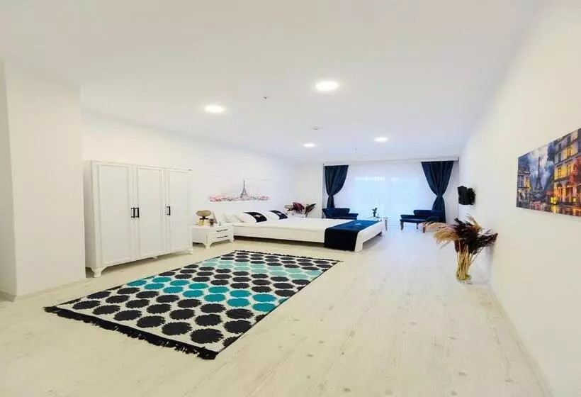 Lomakeskus The Sunshine Otel