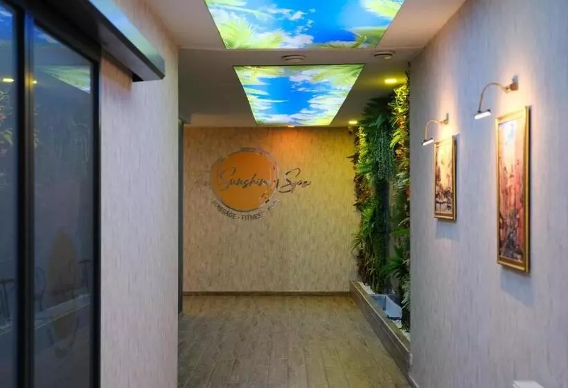 Lomakeskus The Sunshine Otel