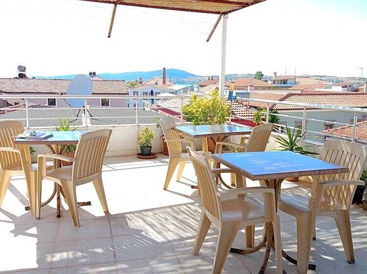 Ayvalık Leya Pansiyon