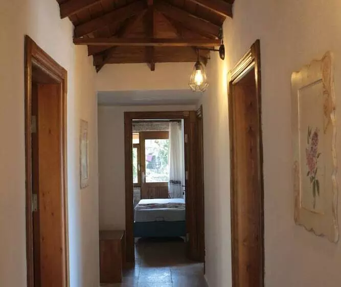 Aamiaismajoitus (B&B) Theia Boutique